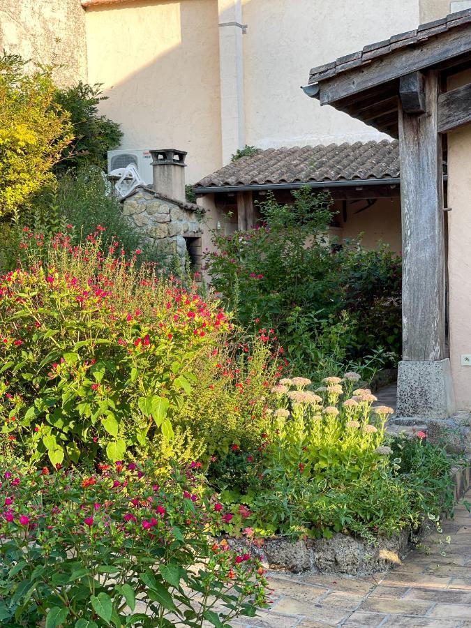 Chambres d'Hôtes Le Bourdieu Soulignac Exterior foto