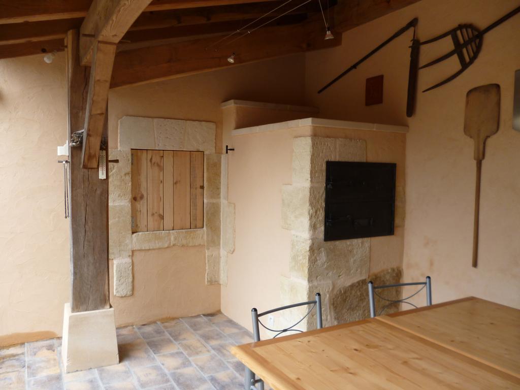 Chambres d'Hôtes Le Bourdieu Soulignac Exterior foto