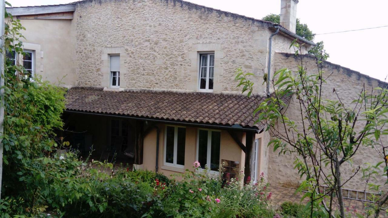 Chambres d'Hôtes Le Bourdieu Soulignac Exterior foto